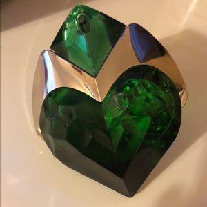 Aura Mugler + mini bottle and samples